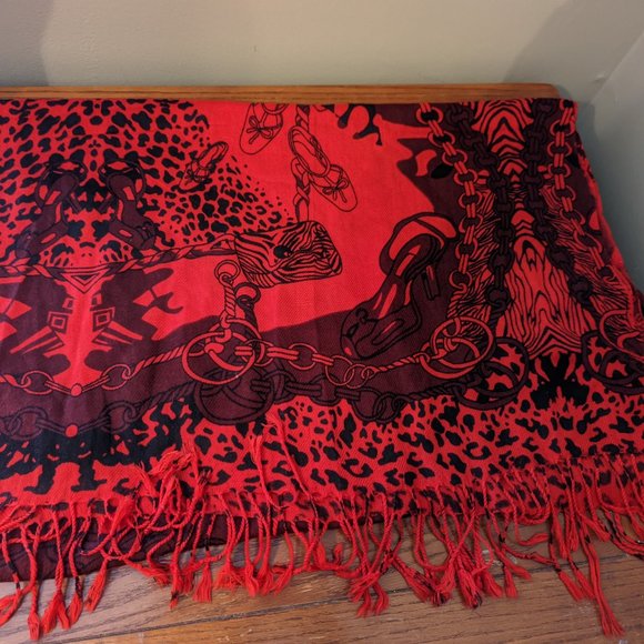 Ladies Red & Black Hat Shoes Chain Screen Print Fringed Throw Scarf 66" x 29" - Picture 6 of 8